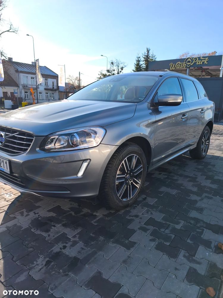 Volvo XC 60 D4 Momentum - 34