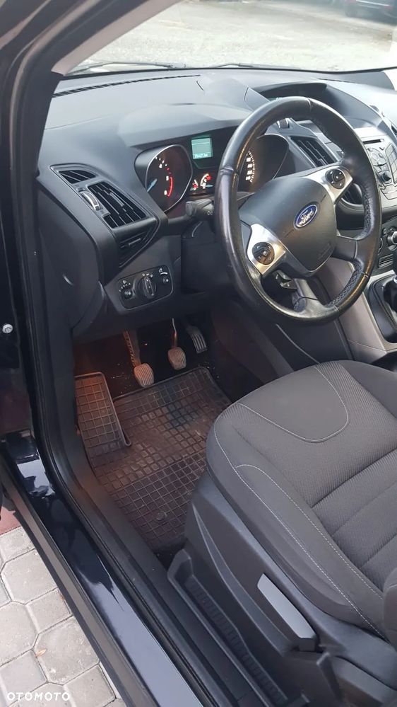 Ford Kuga 2.0 TDCi 2x4 Trend - 10