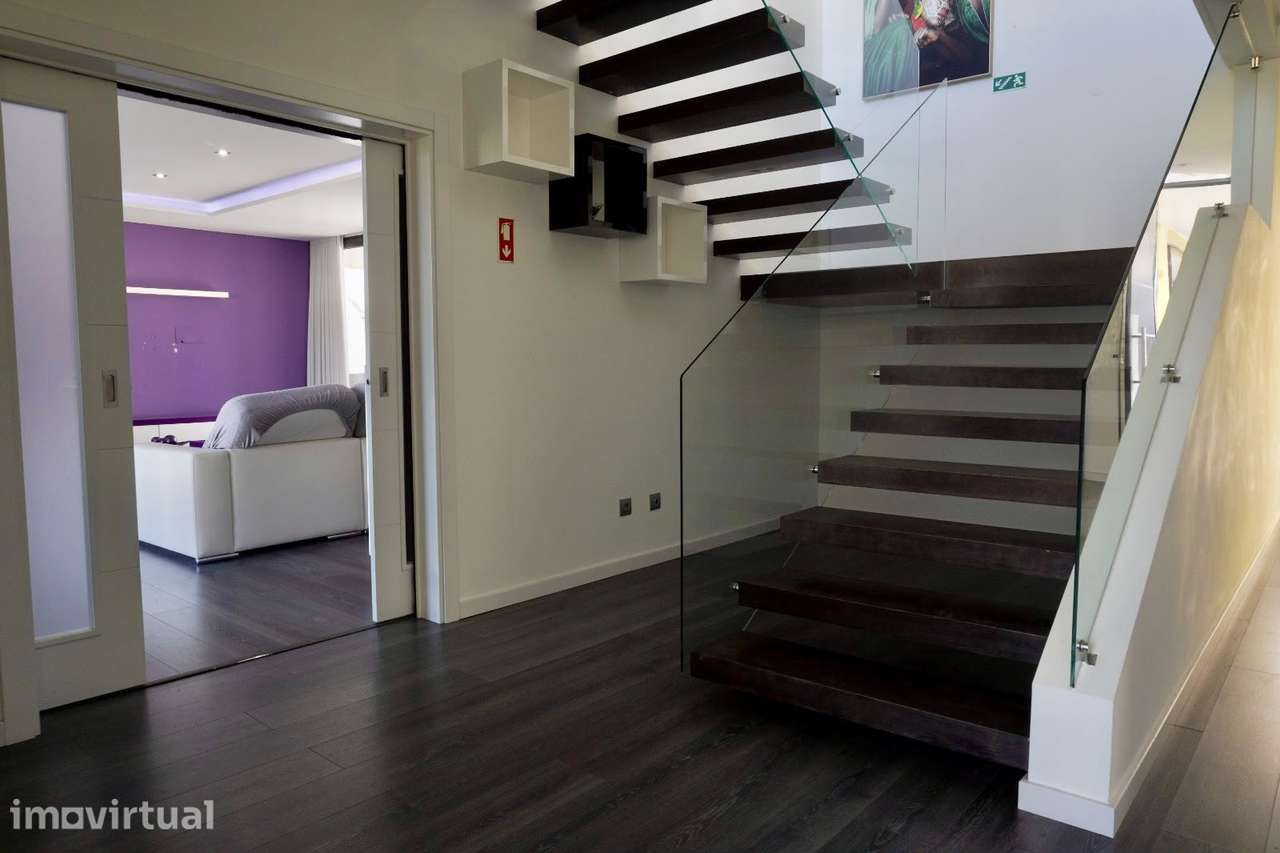 Moradia T4-Ribeira de Pedrulhos - Grande imagem: 4/60