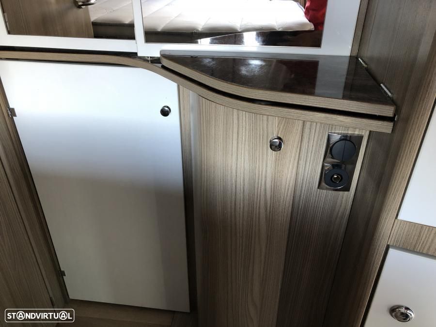 Autostar Privilege P650LC c.central e basculante - 30