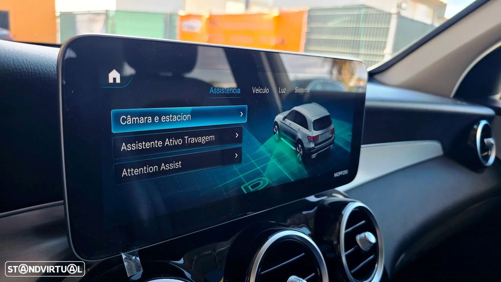 Mercedes-Benz GLC 220 d 4Matic - 24