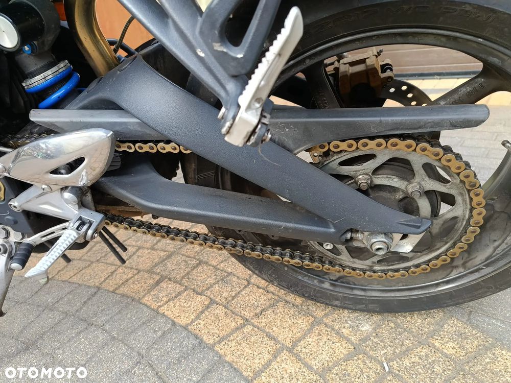 Triumph Street Triple - 5