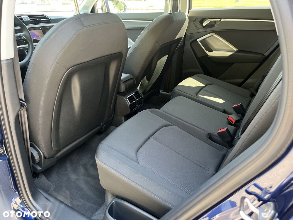 Audi Q3 Sportback - 13