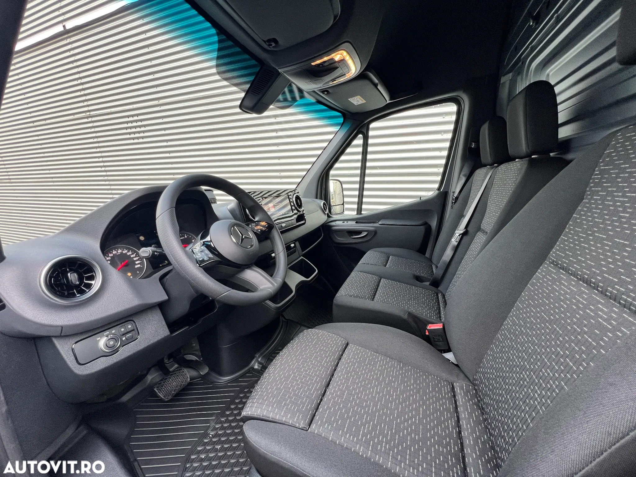 Mercedes-Benz Sprinter 317 - furgon - extralung - AUTOMAT - LED - METALIZAT - 9