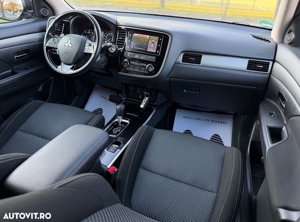 Mitsubishi Outlander 2.2 DI-D 4WD Automatik Edition+ - 14