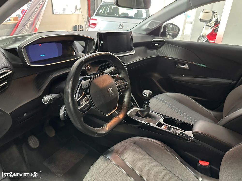 Peugeot 208 1.2 PureTech Allure Pack - 24