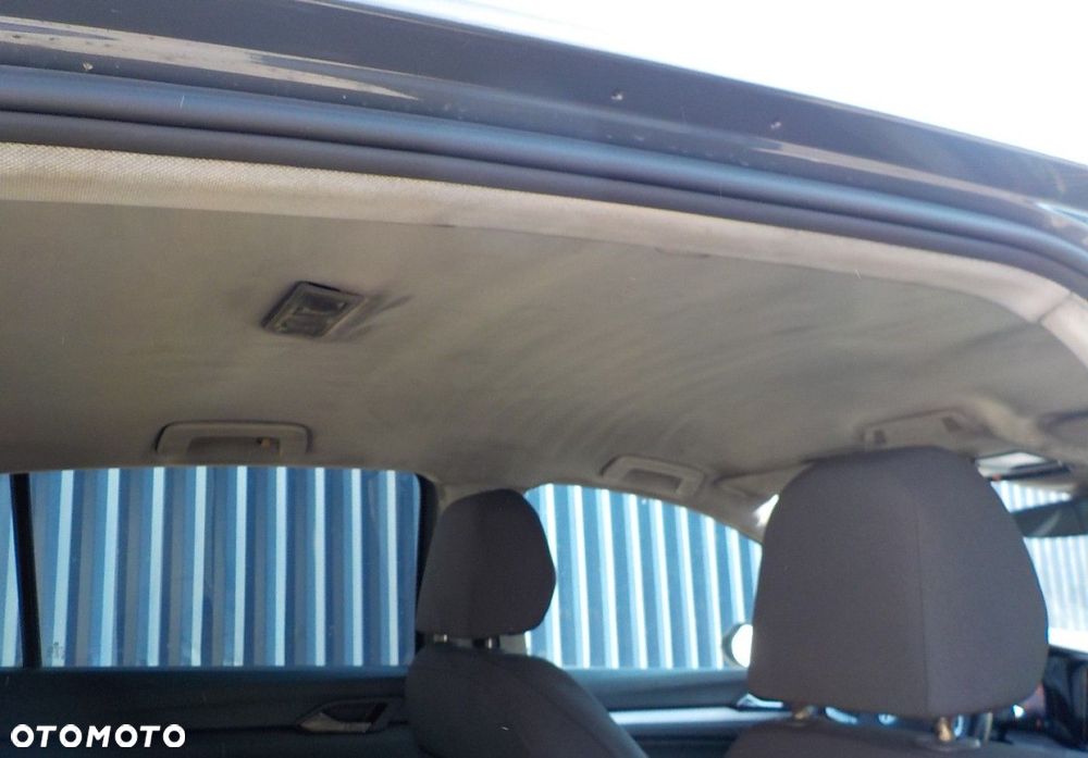 Volkswagen Golf - 23