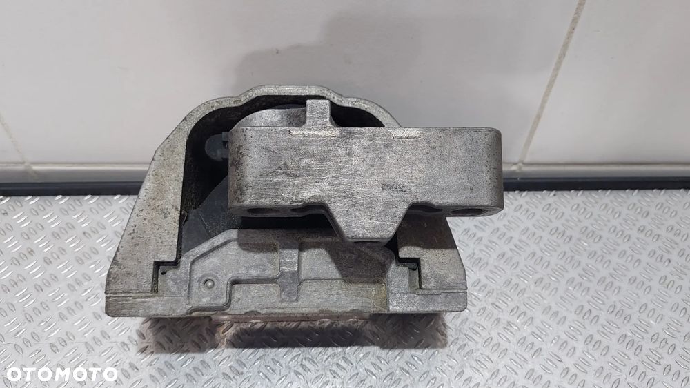 PODUSZKA SILNIKA AUDI A3 1,8 TURBO R1999 LIFT NR 1J0199262BF - 4