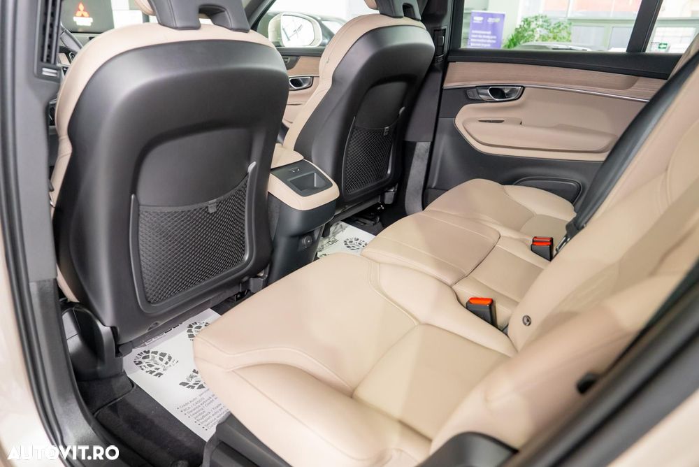 Volvo XC 90 - 32