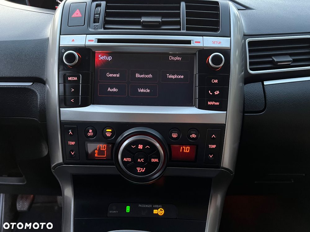 Toyota Verso 1.8 5-Sitzer Executive - 9