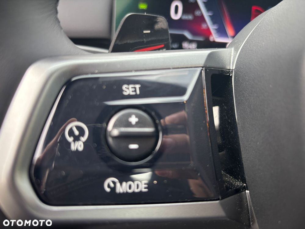 BMW Seria 5 520d mHEV M Sport - 12