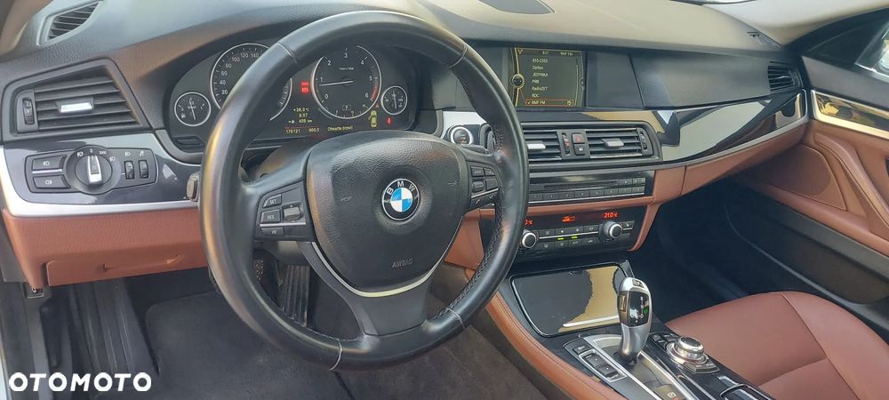 BMW Seria 5 520d - 16