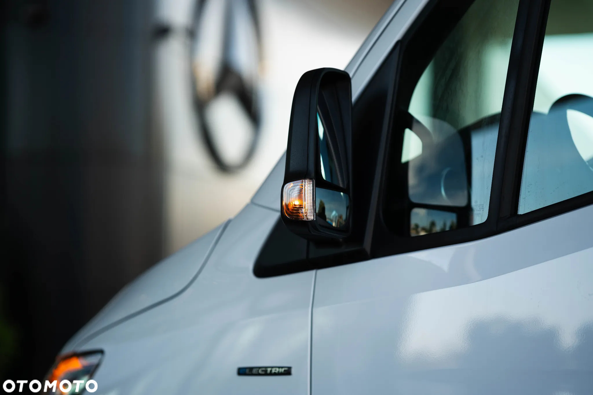 Mercedes-Benz eSprinter - 12