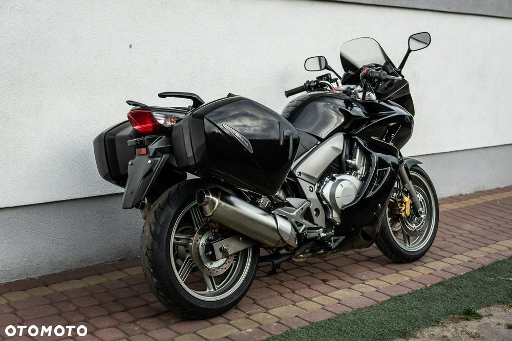 Honda CBF - 4