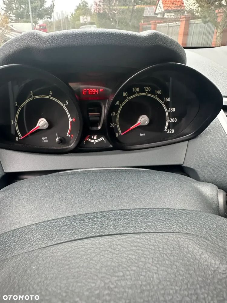 Ford Fiesta 1.25 Ambiente - 13