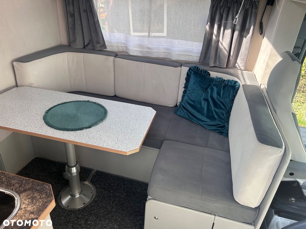 Mercedes-Benz Sprinter - 23