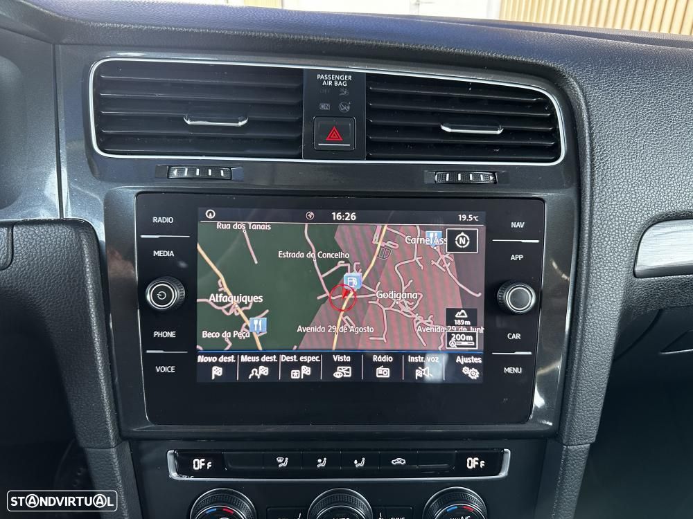 VW Golf Variant 1.6 TDi Confortline - 23