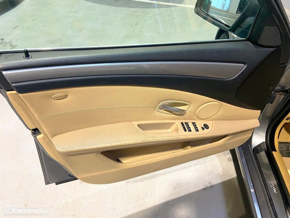 BMW 520 dA Executive - 16