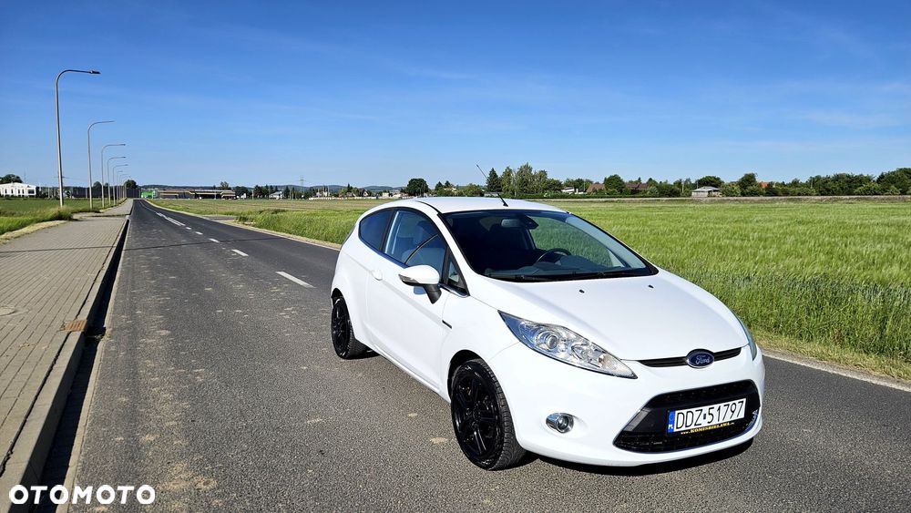 Ford Fiesta 1.25 Titanium - 33