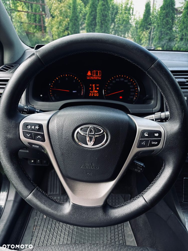 Toyota Avensis 2.0 D-4D Platinium - 10