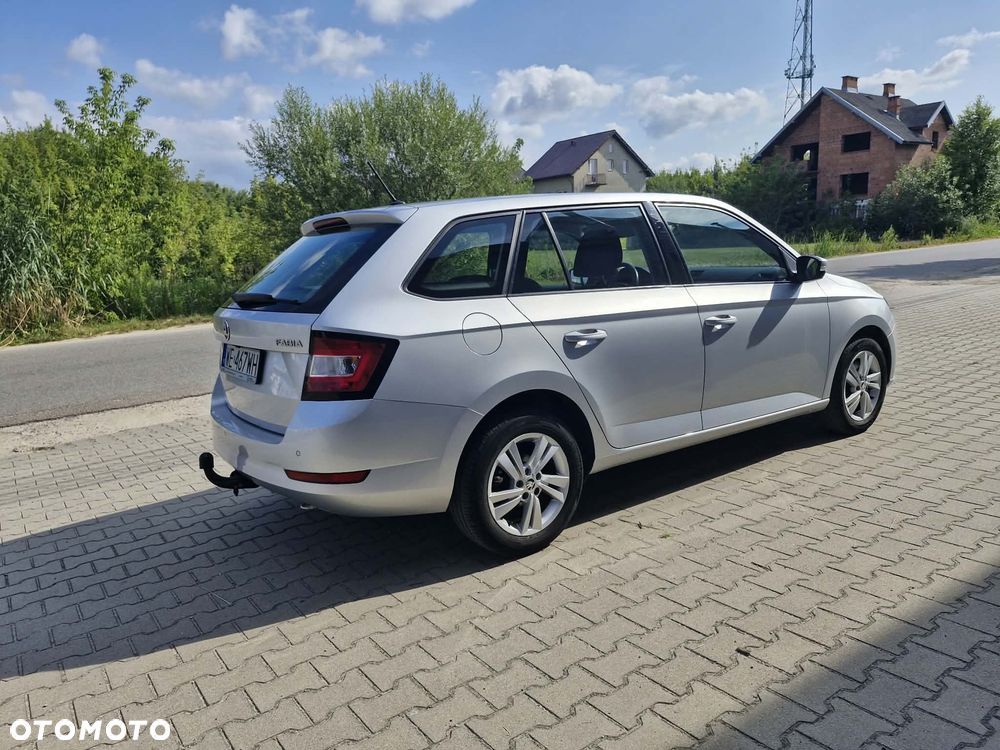 Skoda Fabia 1.0 TSI Ambition DSG - 10