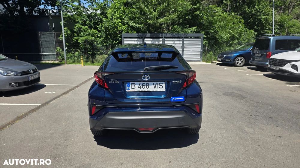 TOYOTA C-HR 2023 — imagine 4