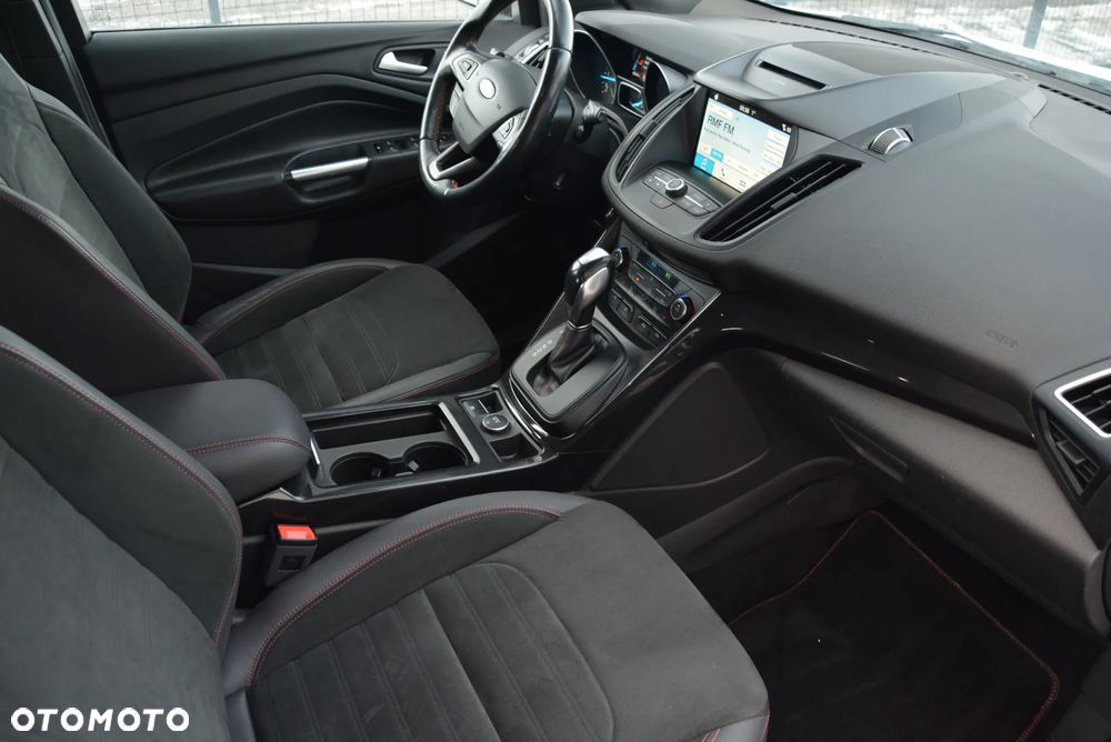 Ford Kuga 2.0 TDCi 4x4 ST-Line - 6