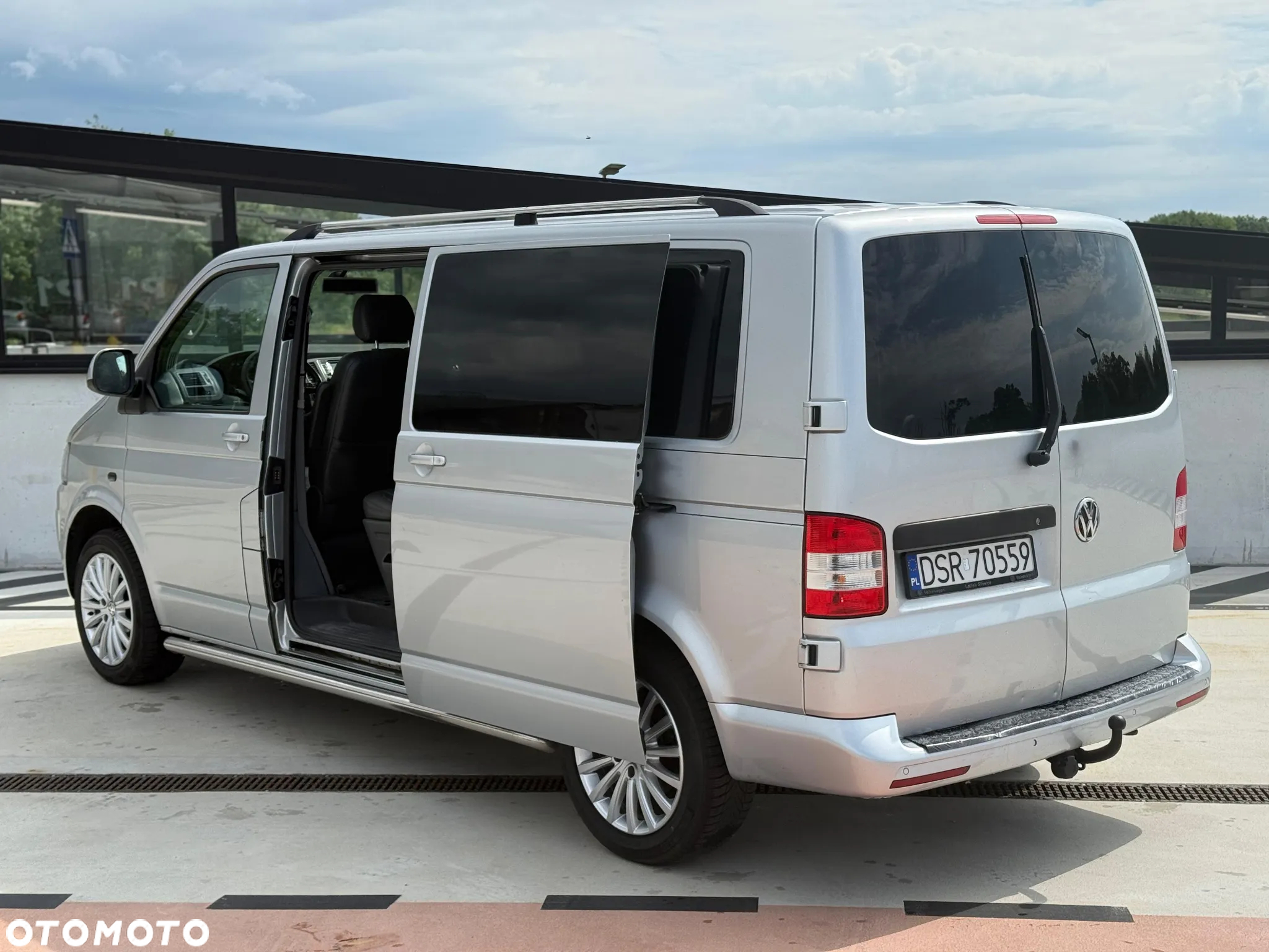 Volkswagen Multivan - 8