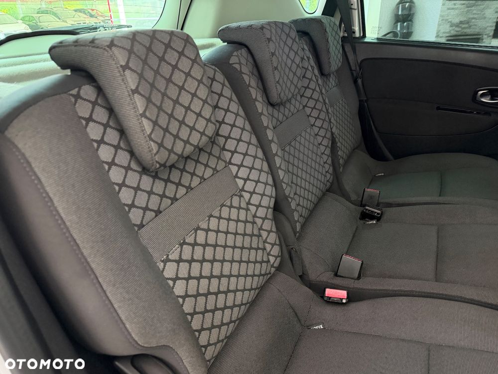 Renault Scenic 1.6 16V 110 LIMITED - 22