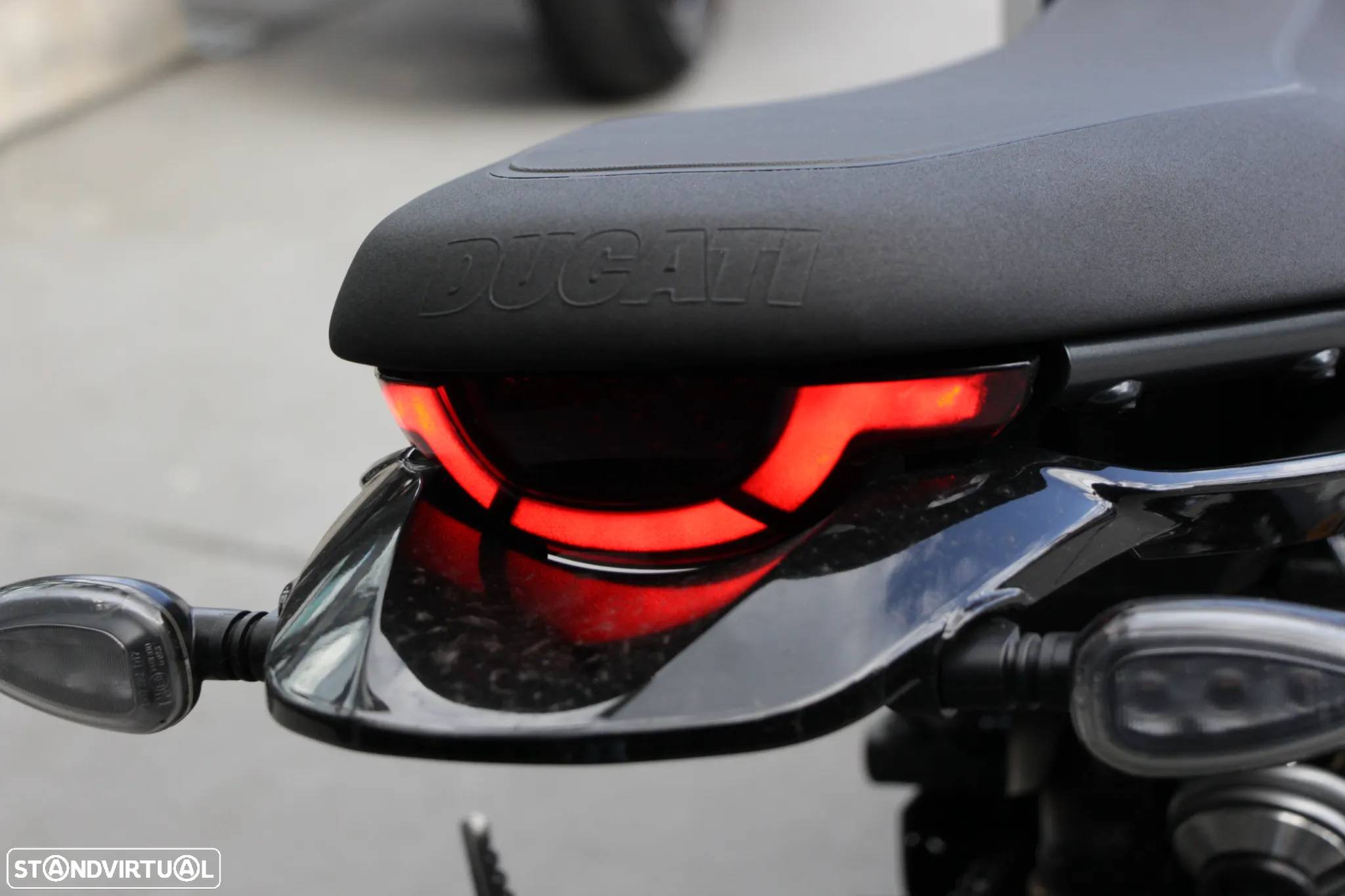 Ducati Scrambler - 8