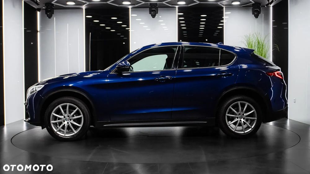Alfa Romeo Stelvio 2.0 Turbo Executive Q4 - 4