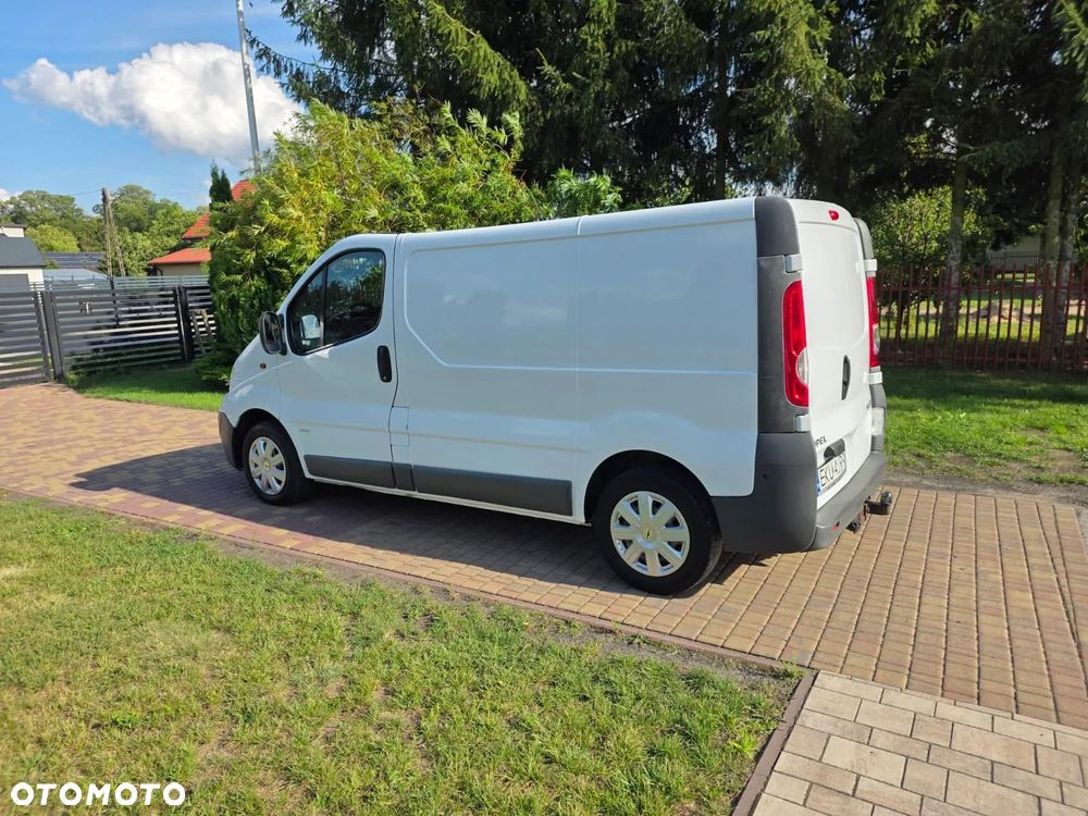 Opel VIVARO - 24