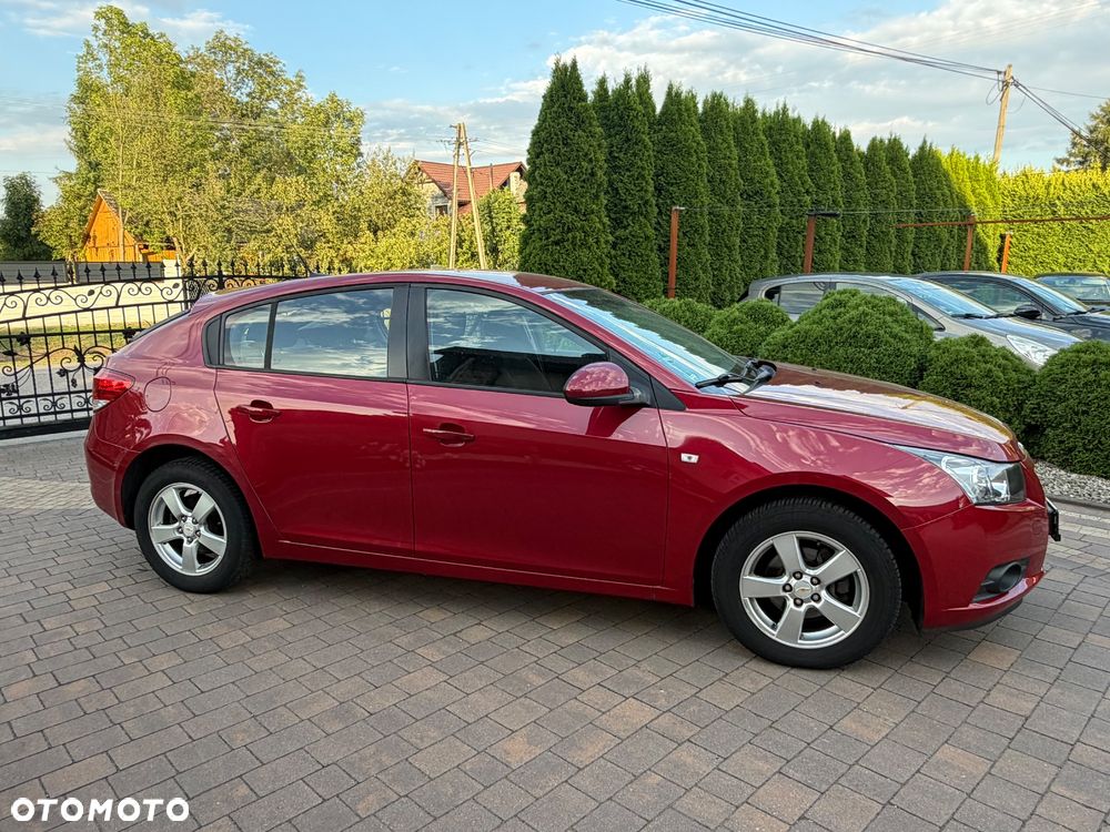 Chevrolet Cruze 1.6 LT+ - 3