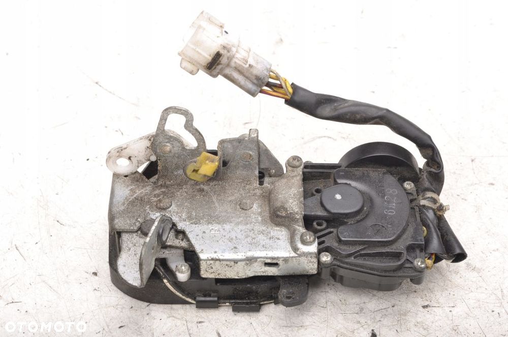 BRILLIANCE BS6 ZAMEK DRZWI PRAWY PRZÓD 5 PIN - 2