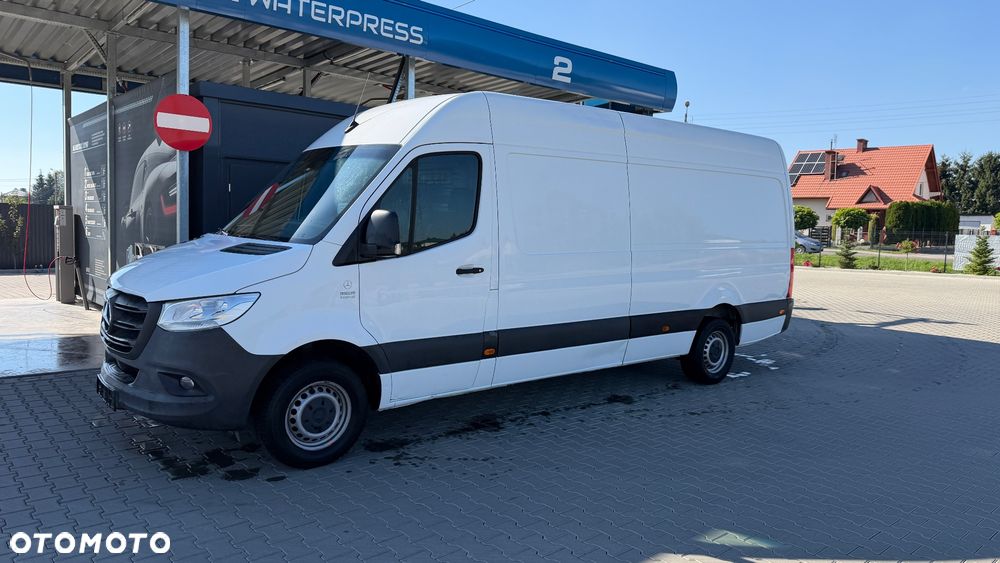 Mercedes-Benz Sprinter - 23