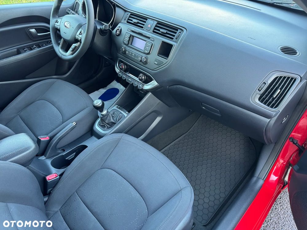 Kia Rio - 30