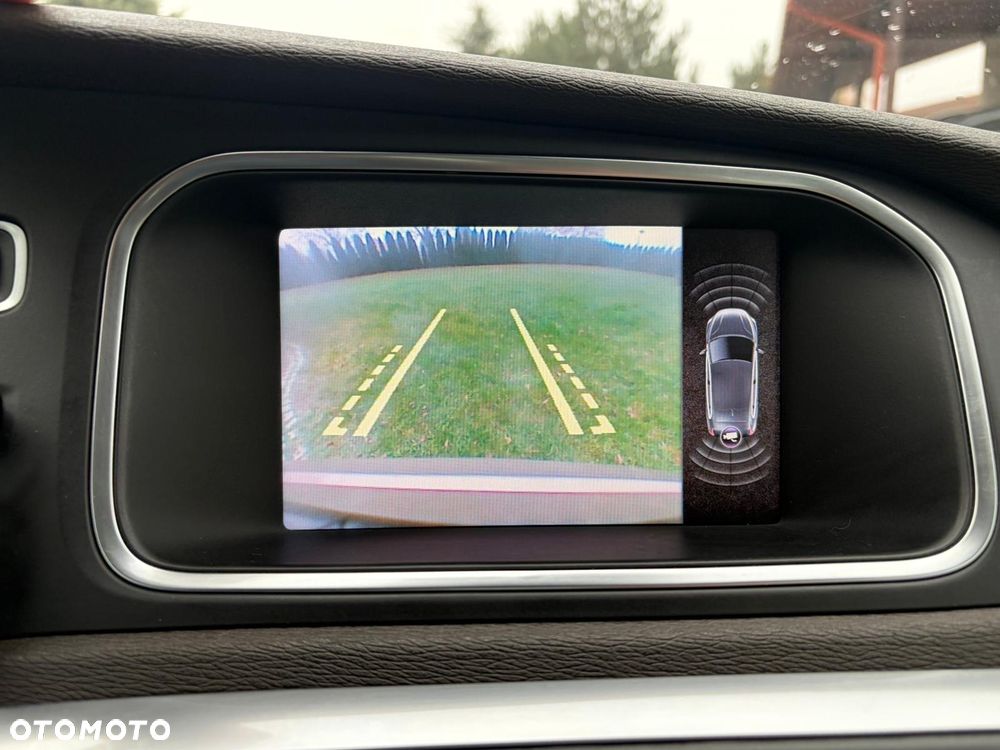 Volvo V40 D2 Summum - 23