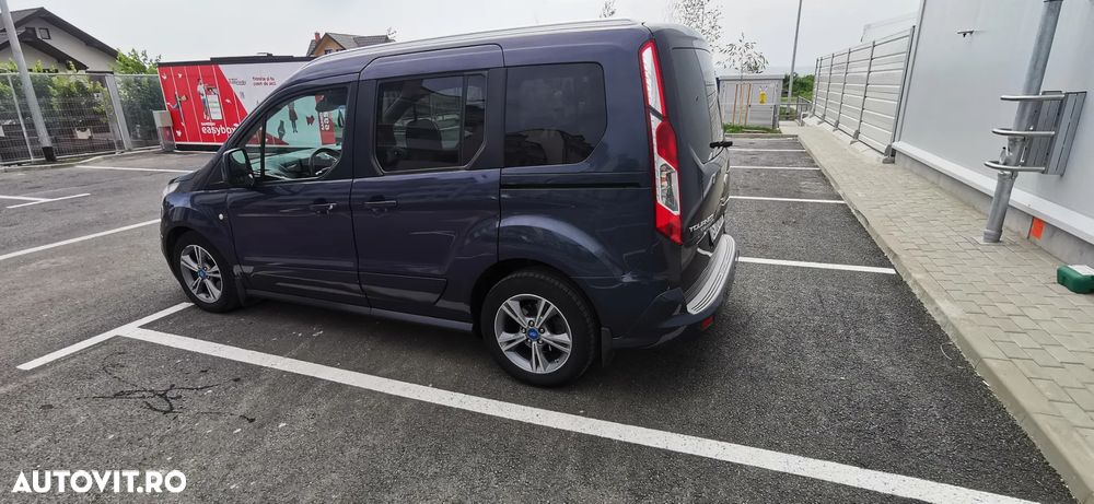 Ford Tourneo - 1