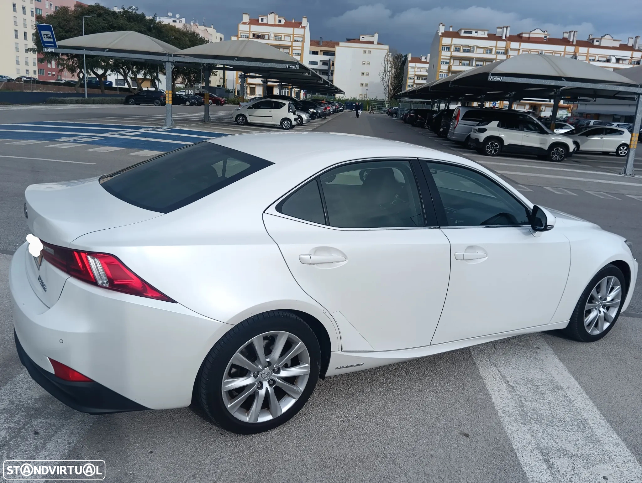 Lexus IS 300H Executive+ - 20