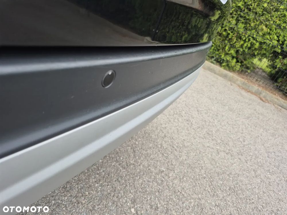 Ford Kuga 2.0 TDCi 2x4 Titanium - 31