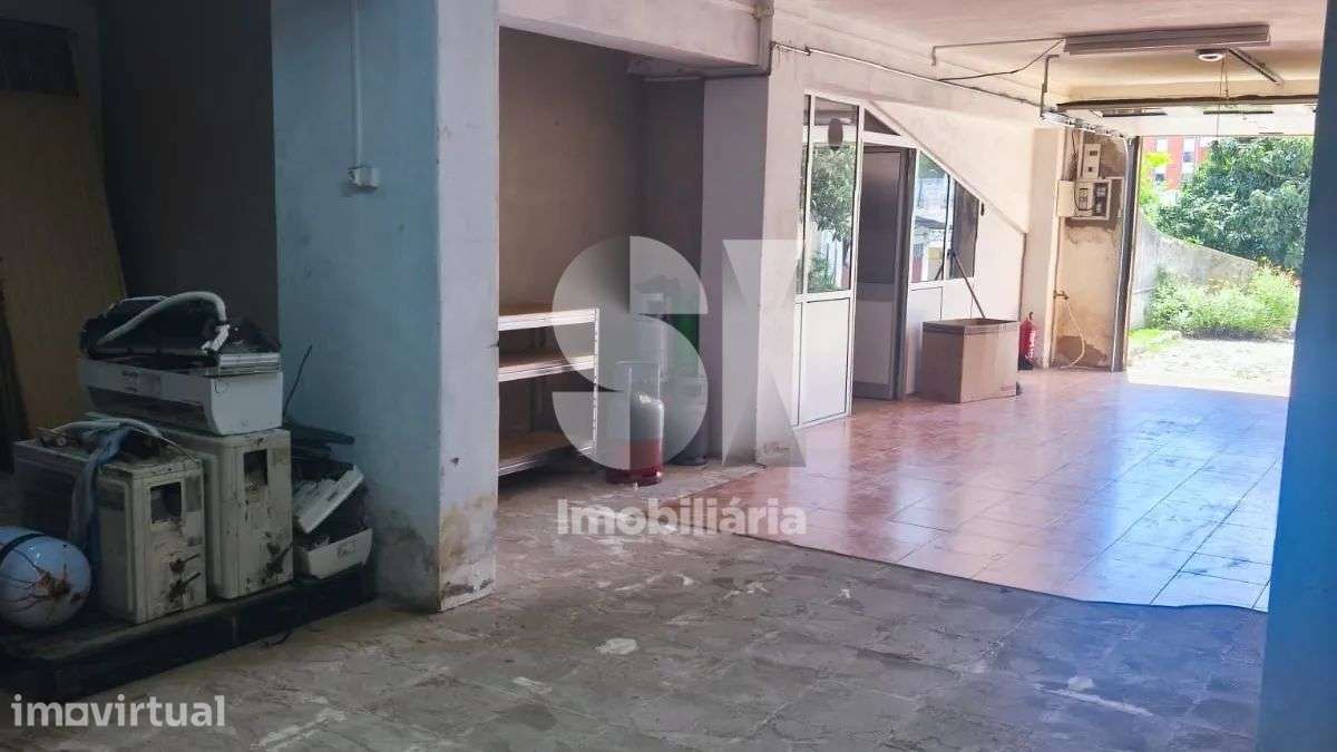 Garagem com Escritório - Grande imagem: 5/8