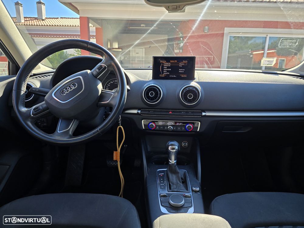 Audi A3 Sportback 1.6 TDI Sport S tronic - 9