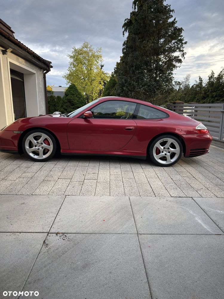 Porsche 911 Carrera 4S - 5