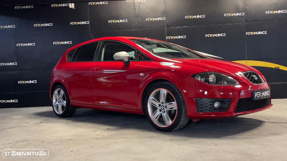 SEAT Leon 2.0 TDI DPF FR - 1