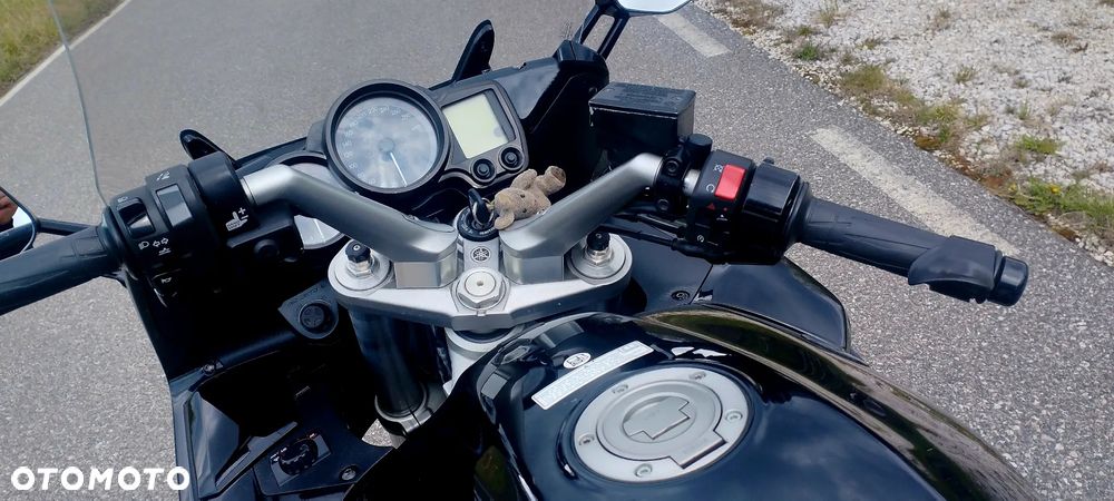 Yamaha FJR - 10