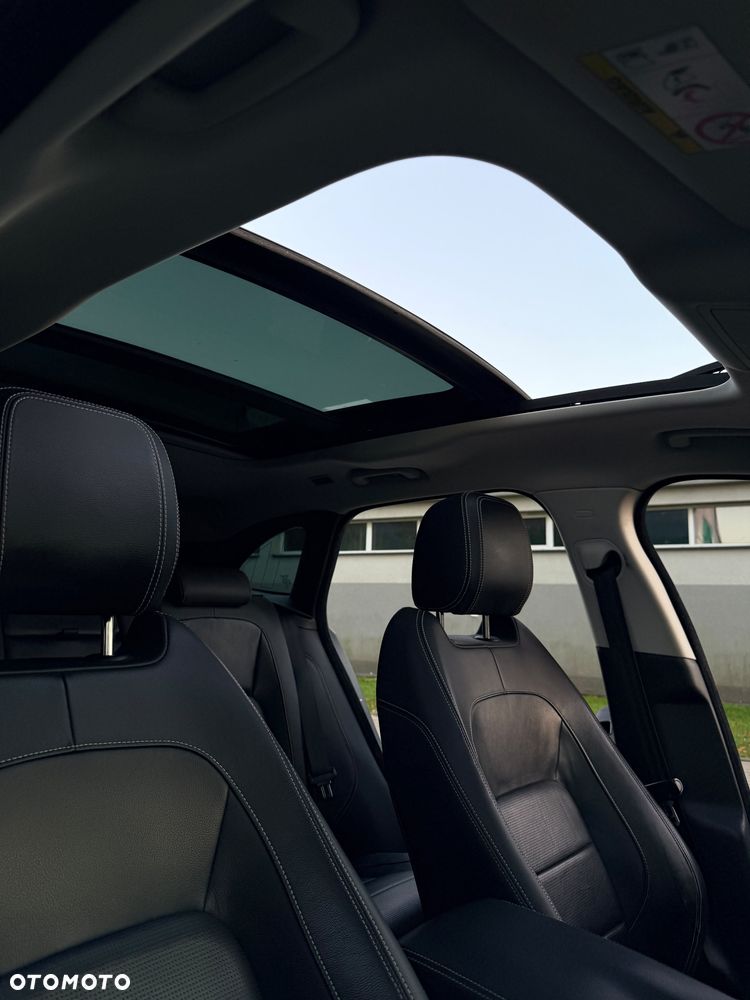 Jaguar F-Pace - 29