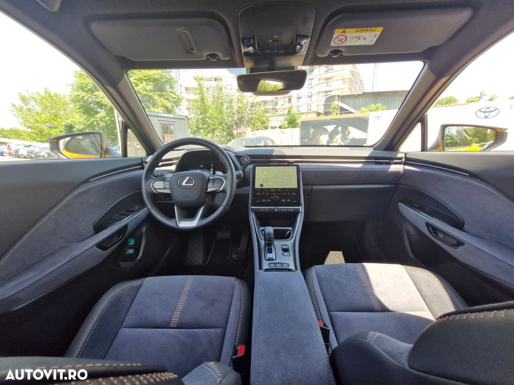 Lexus LBX 1.5 HEV 4x2 CVT Cool - 17