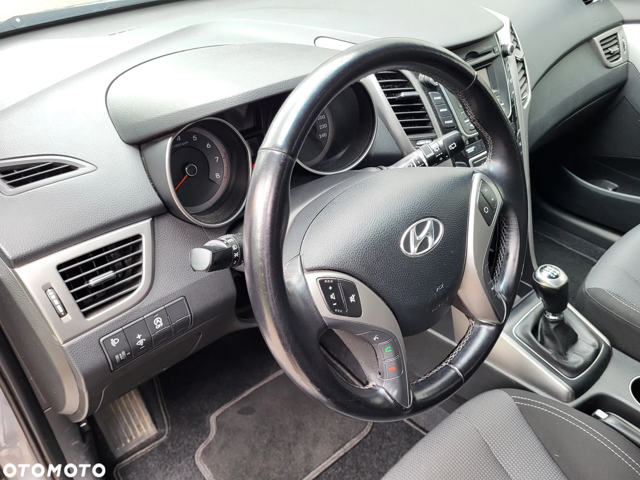 Hyundai i30 1.6 GDI BlueDrive Comfort - 19