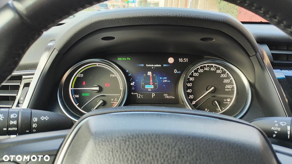 Toyota Camry 2.5 Hybrid Executive CVT - 14