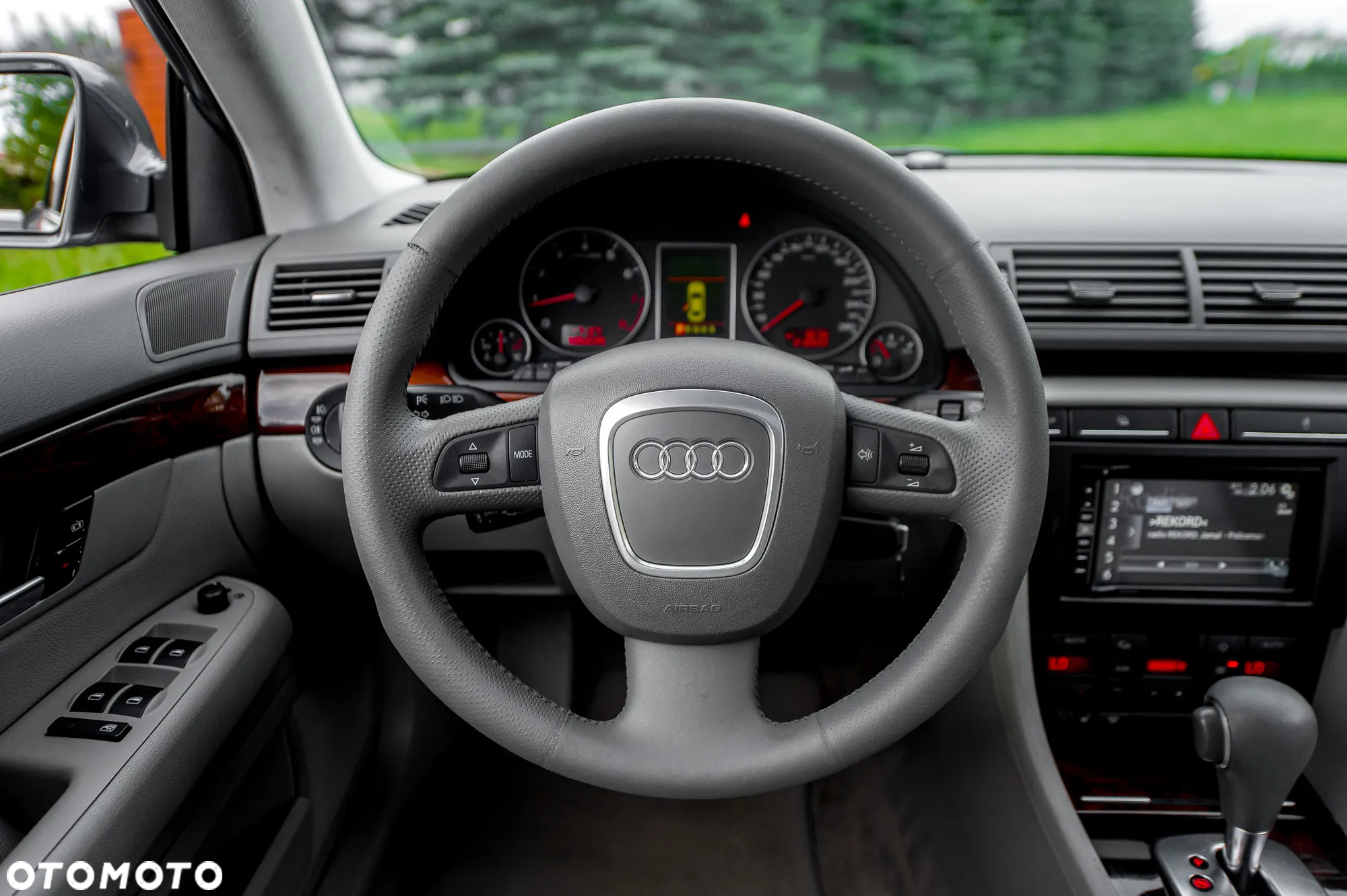 Audi A4 Avant 2.0 T FSI quattro tiptronic - 26